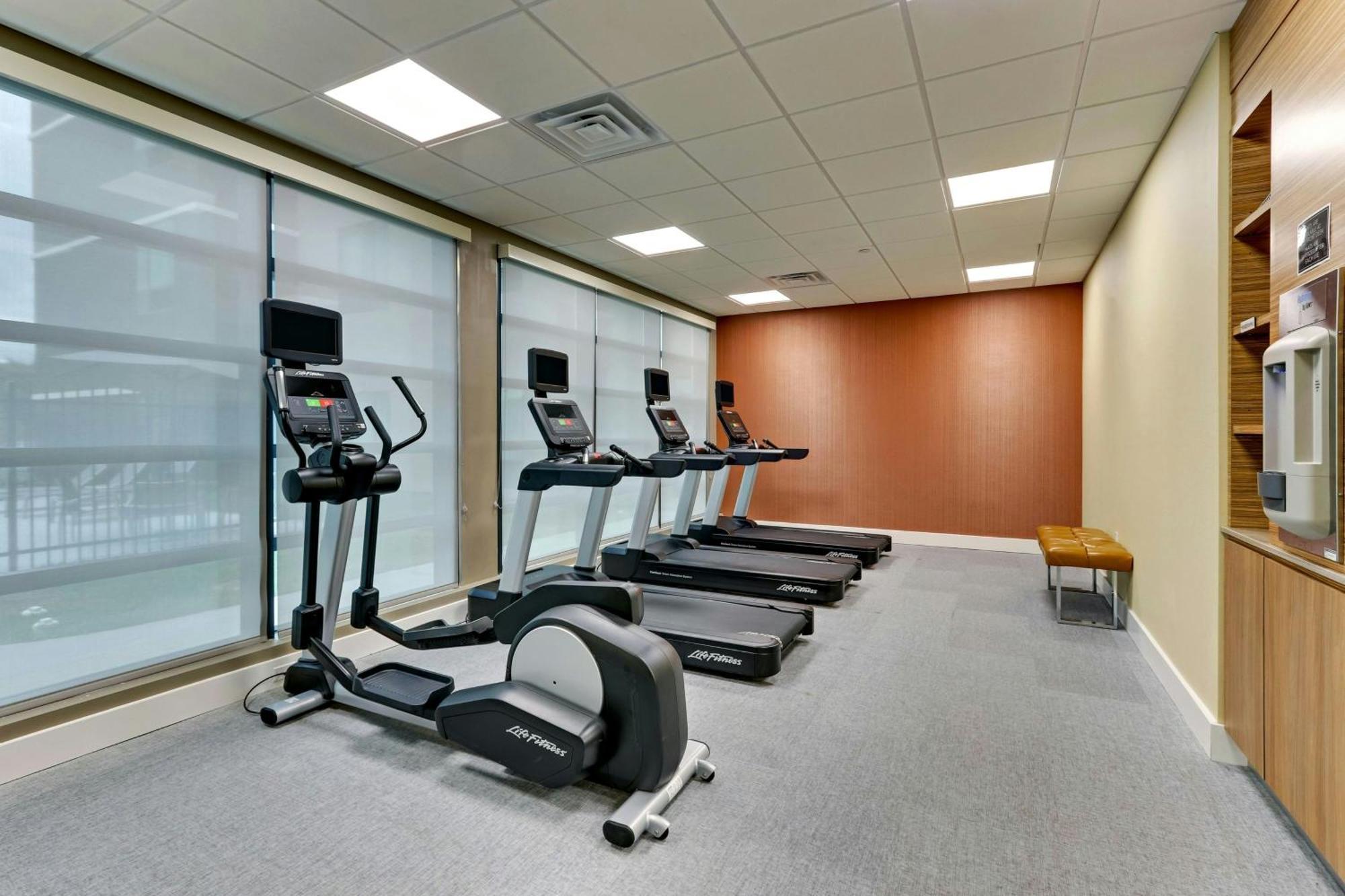 Towneplace Suites By Marriott Houston Northwest Beltway 8 Exteriör bild
