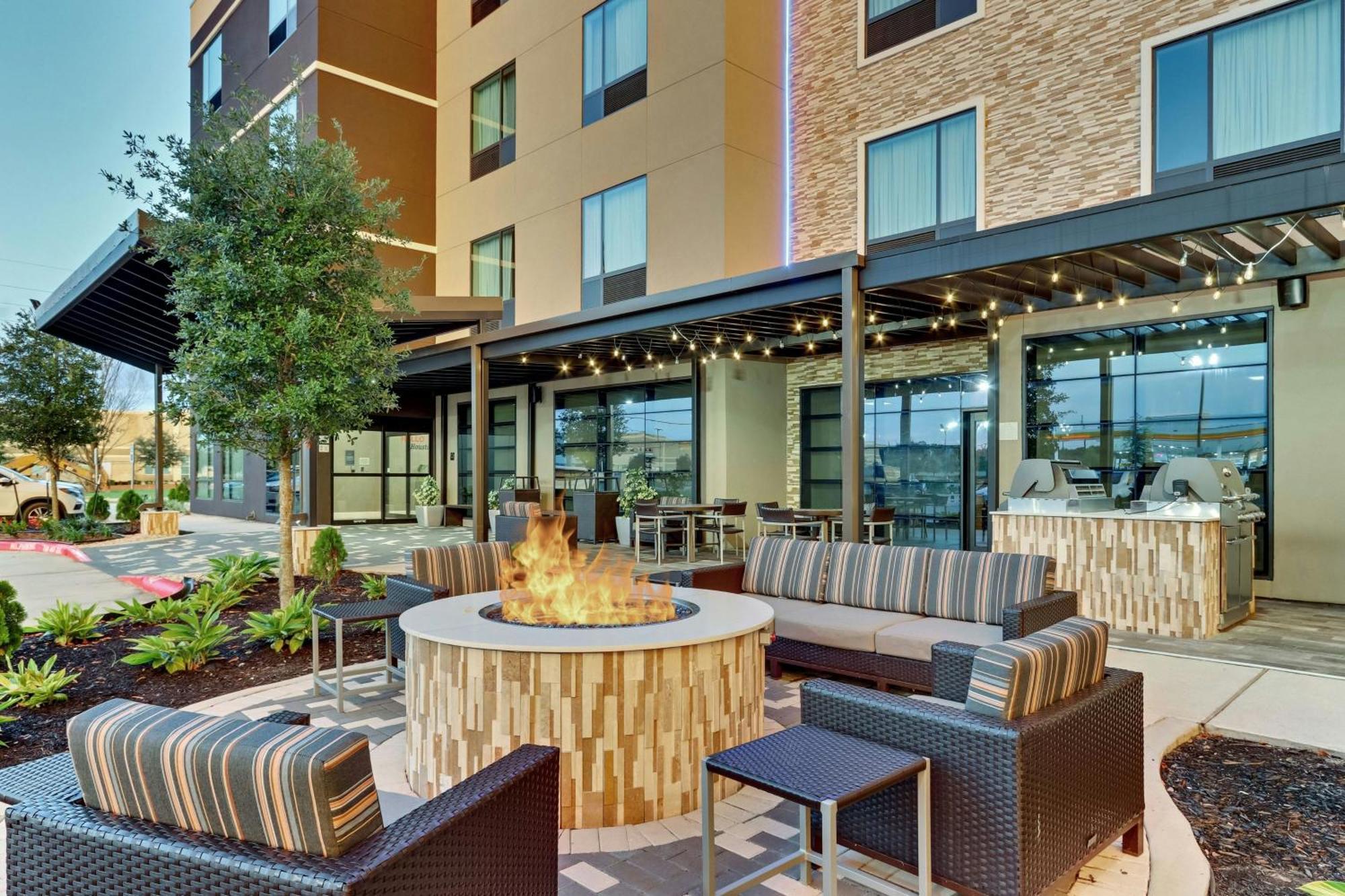 Towneplace Suites By Marriott Houston Northwest Beltway 8 Exteriör bild
